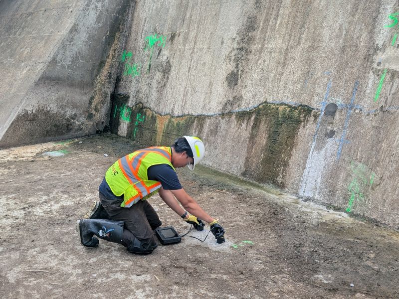 Ultrasonic Testing for Concrete Dams